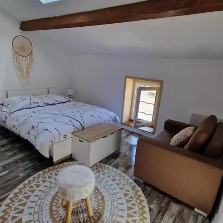 Paisible à Avec Animaux Admis - Fr-1-489-553 * Saint-Nicolas-des-Biefs