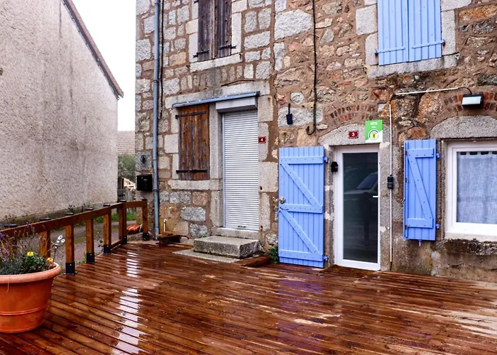 Paisible Au Coeur De La Montagne Bourbonnaise, Animaux Acceptes - Fr-1-489-553